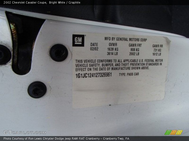Bright White / Graphite 2002 Chevrolet Cavalier Coupe