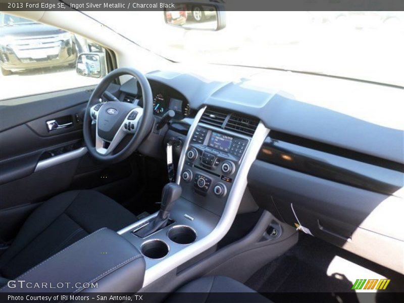 Ingot Silver Metallic / Charcoal Black 2013 Ford Edge SE