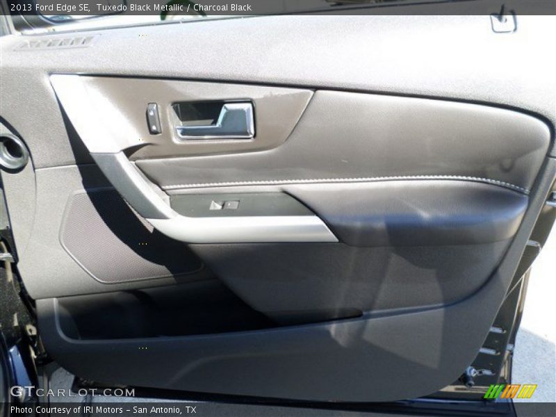 Tuxedo Black Metallic / Charcoal Black 2013 Ford Edge SE