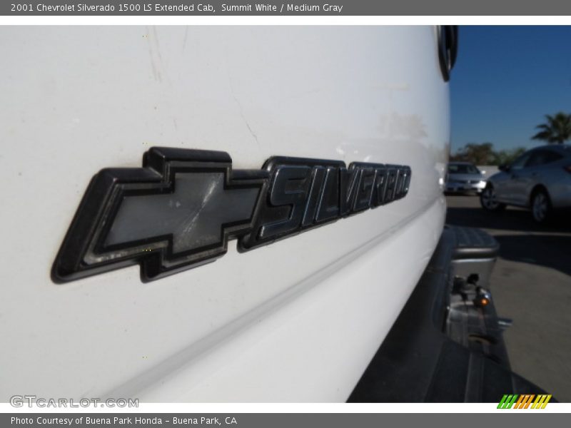 Summit White / Medium Gray 2001 Chevrolet Silverado 1500 LS Extended Cab