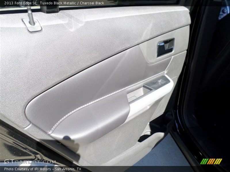 Tuxedo Black Metallic / Charcoal Black 2013 Ford Edge SE