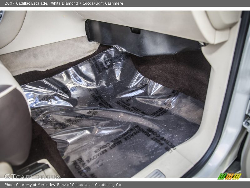 White Diamond / Cocoa/Light Cashmere 2007 Cadillac Escalade