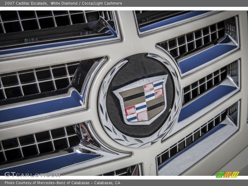 White Diamond / Cocoa/Light Cashmere 2007 Cadillac Escalade