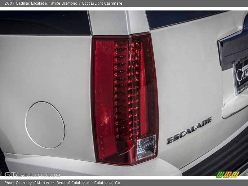 White Diamond / Cocoa/Light Cashmere 2007 Cadillac Escalade