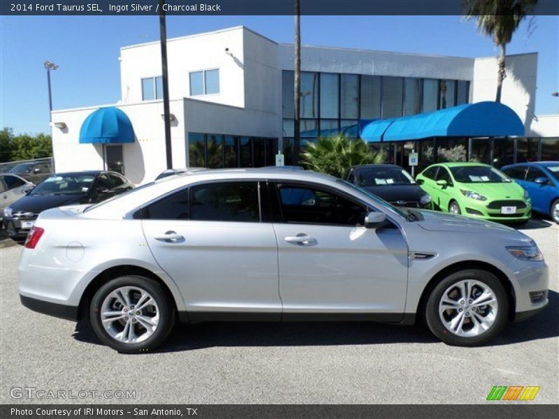 Ingot Silver / Charcoal Black 2014 Ford Taurus SEL