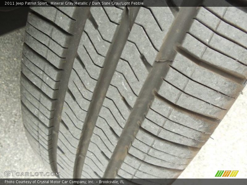 Mineral Gray Metallic / Dark Slate Gray/Light Pebble 2011 Jeep Patriot Sport