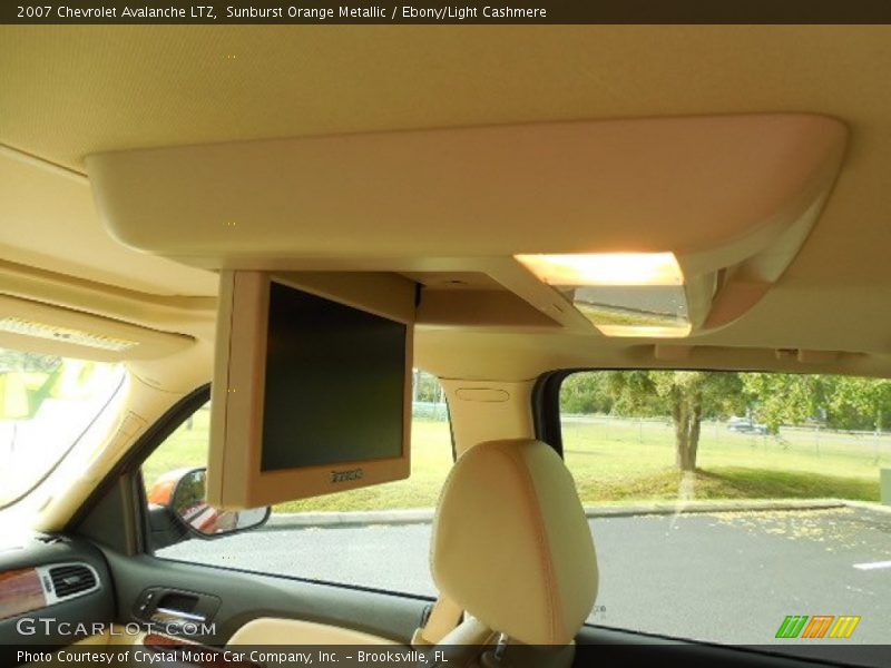 Sunburst Orange Metallic / Ebony/Light Cashmere 2007 Chevrolet Avalanche LTZ
