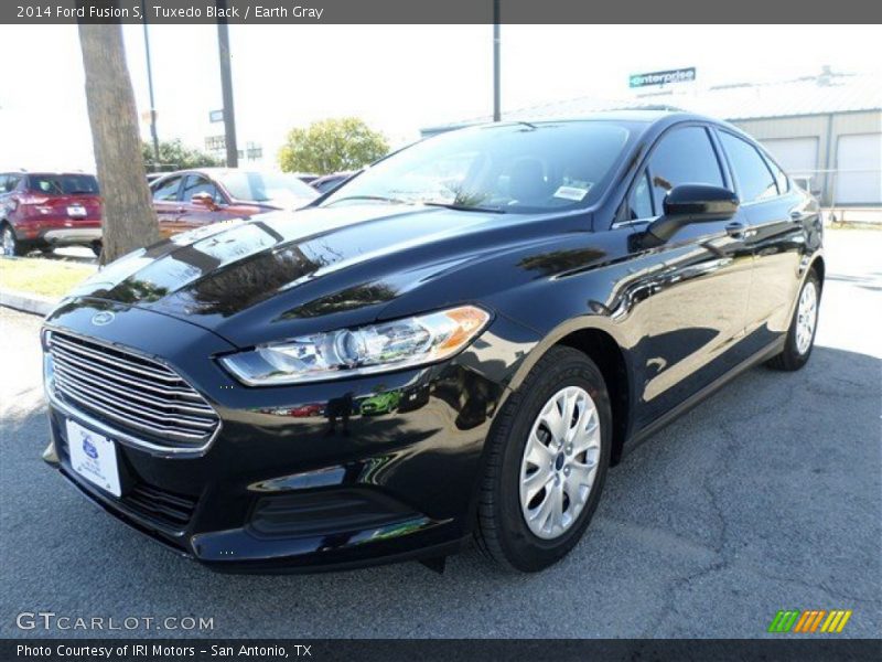 Tuxedo Black / Earth Gray 2014 Ford Fusion S