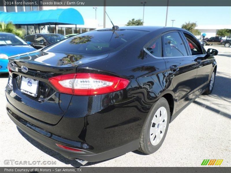 Tuxedo Black / Earth Gray 2014 Ford Fusion S