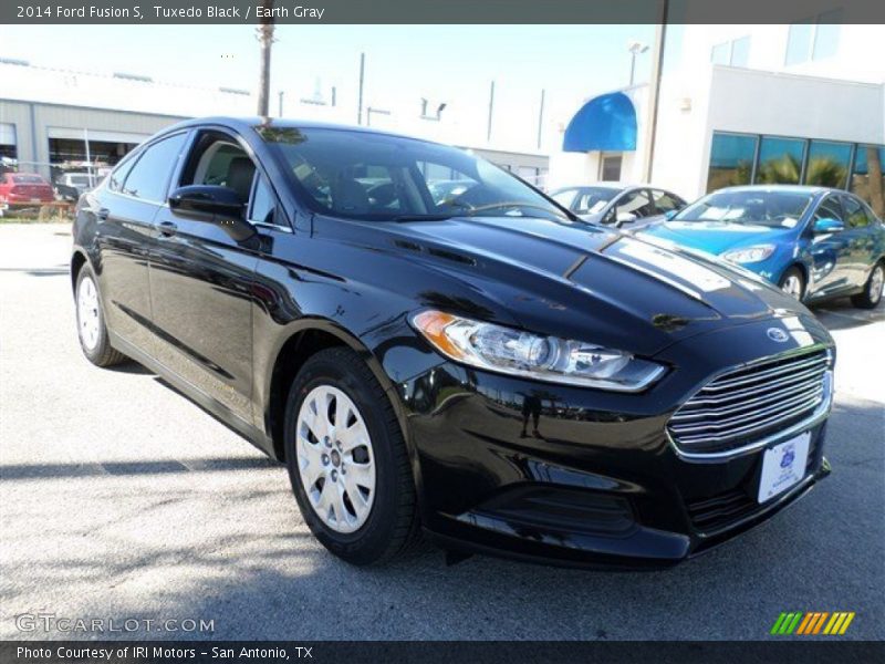 Tuxedo Black / Earth Gray 2014 Ford Fusion S