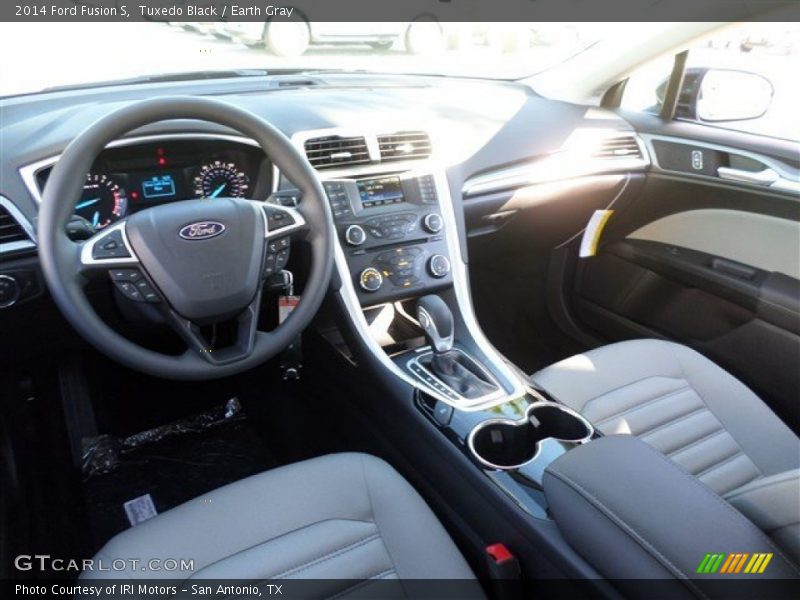Tuxedo Black / Earth Gray 2014 Ford Fusion S