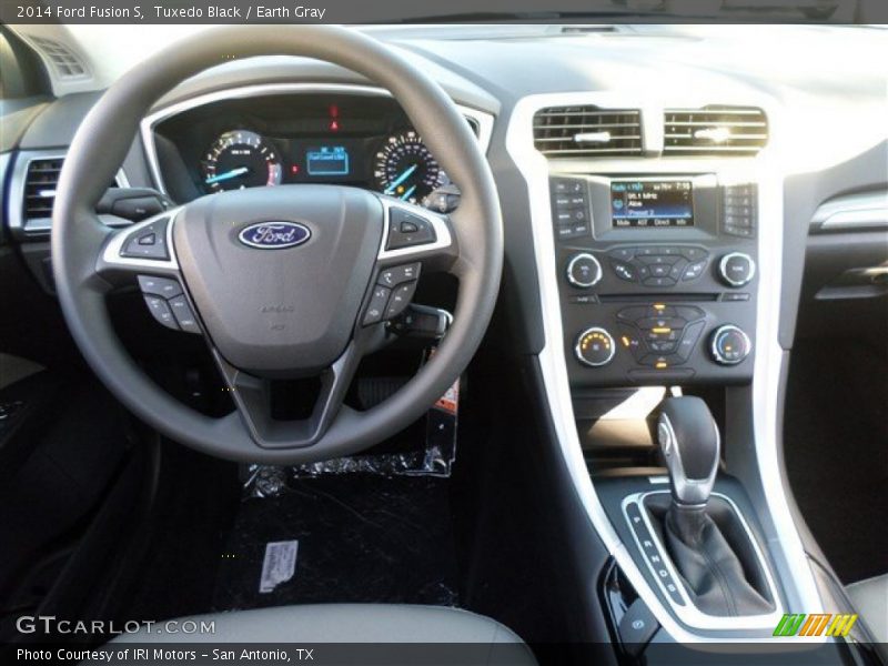 Tuxedo Black / Earth Gray 2014 Ford Fusion S