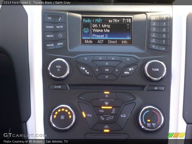 Tuxedo Black / Earth Gray 2014 Ford Fusion S