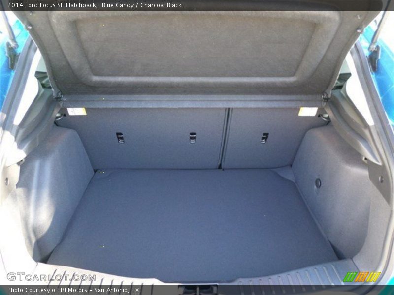 Blue Candy / Charcoal Black 2014 Ford Focus SE Hatchback