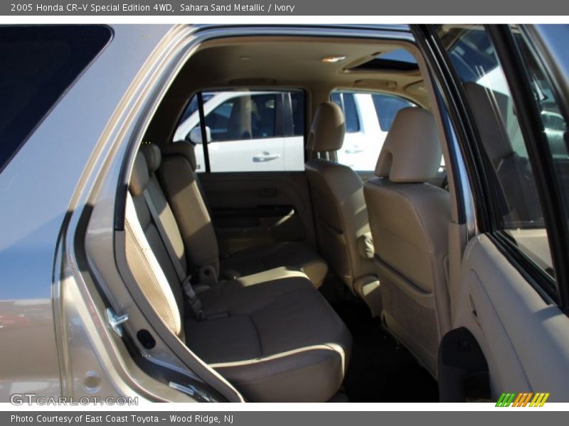 Sahara Sand Metallic / Ivory 2005 Honda CR-V Special Edition 4WD