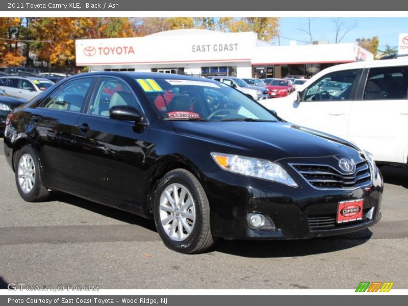 Black / Ash 2011 Toyota Camry XLE
