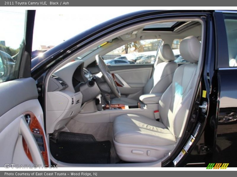 Black / Ash 2011 Toyota Camry XLE