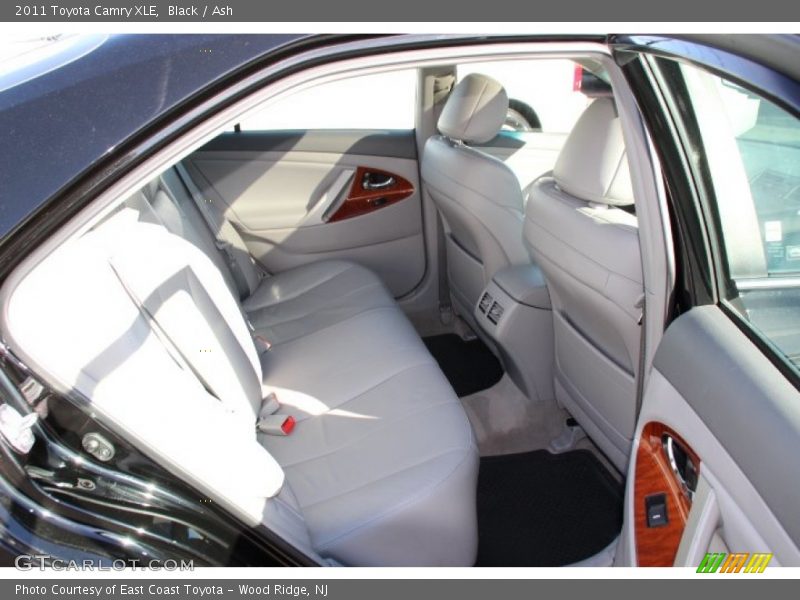 Black / Ash 2011 Toyota Camry XLE