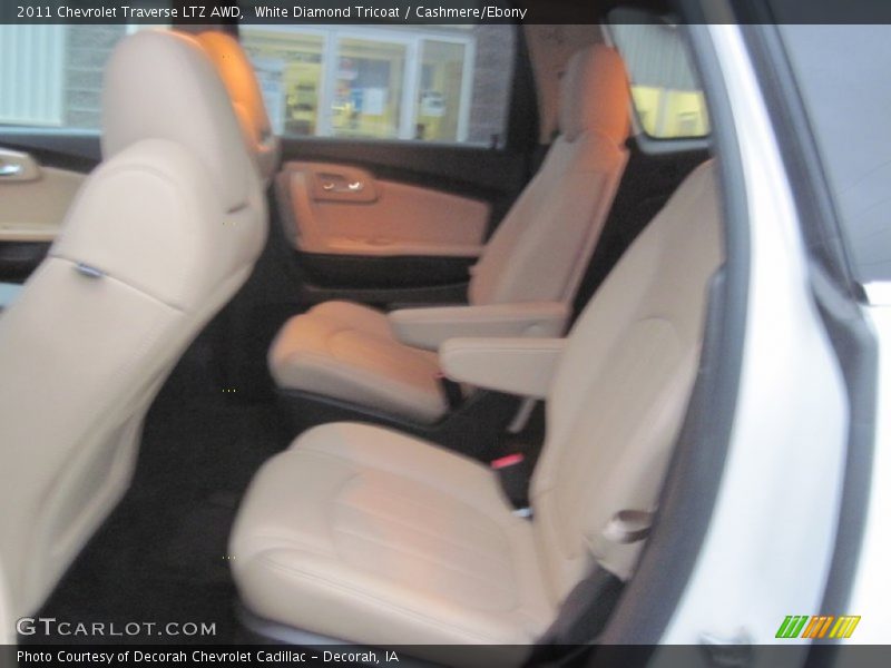 White Diamond Tricoat / Cashmere/Ebony 2011 Chevrolet Traverse LTZ AWD