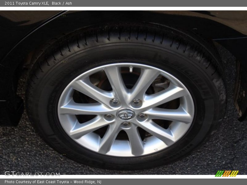Black / Ash 2011 Toyota Camry XLE