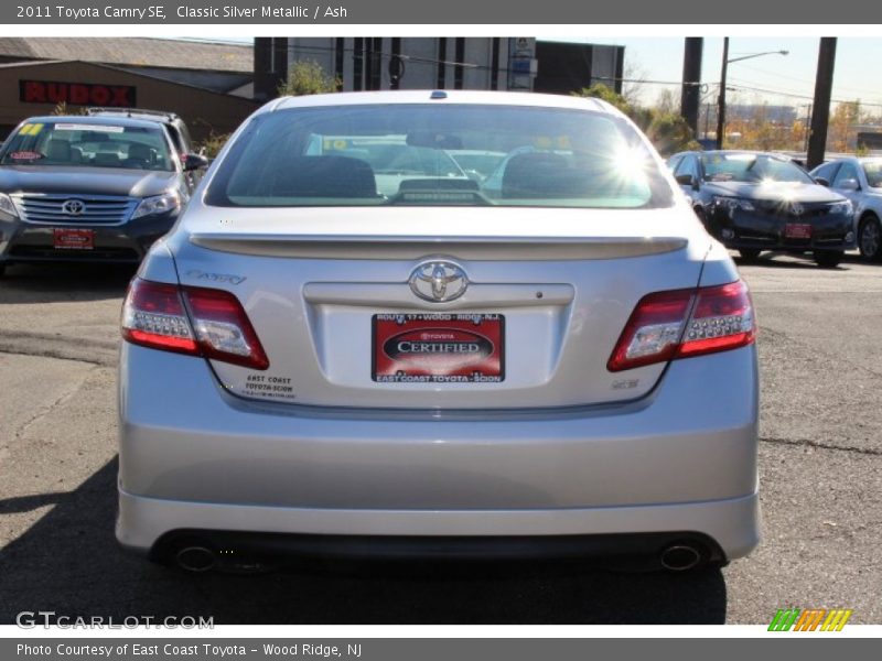 Classic Silver Metallic / Ash 2011 Toyota Camry SE