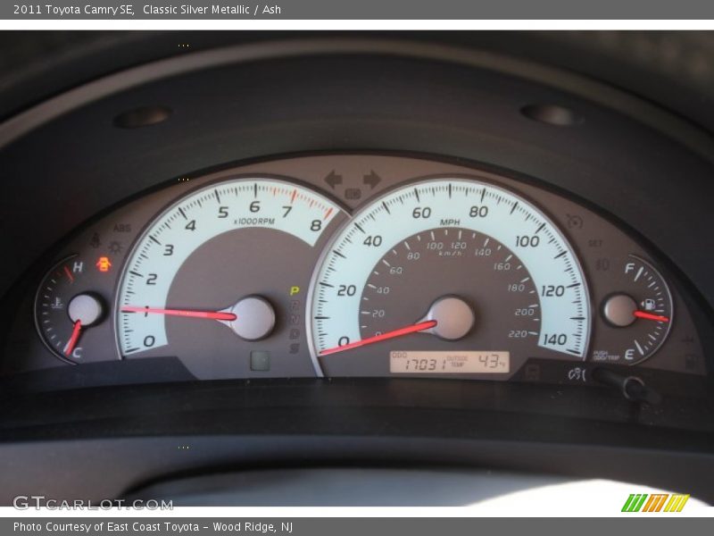 Classic Silver Metallic / Ash 2011 Toyota Camry SE