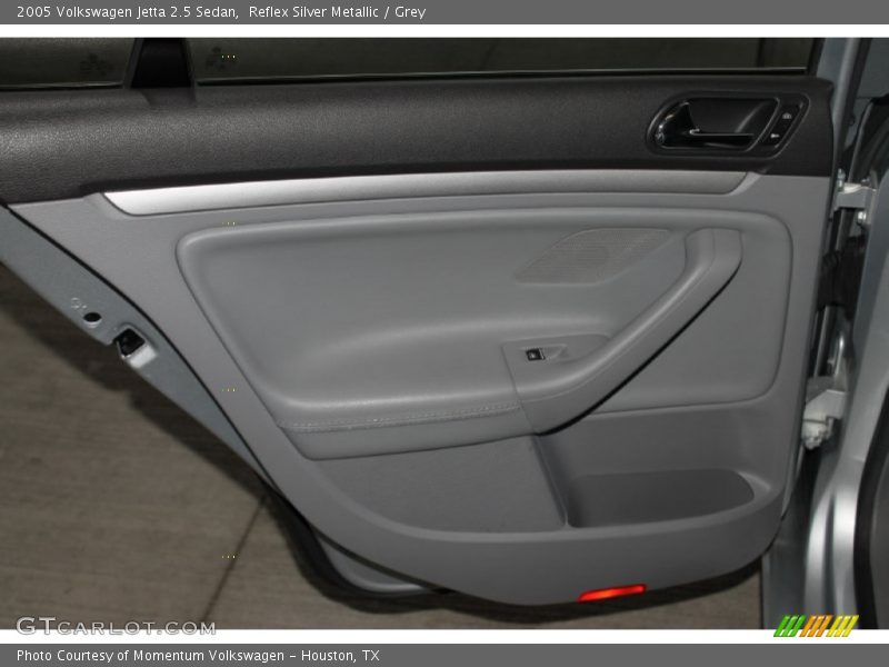 Reflex Silver Metallic / Grey 2005 Volkswagen Jetta 2.5 Sedan