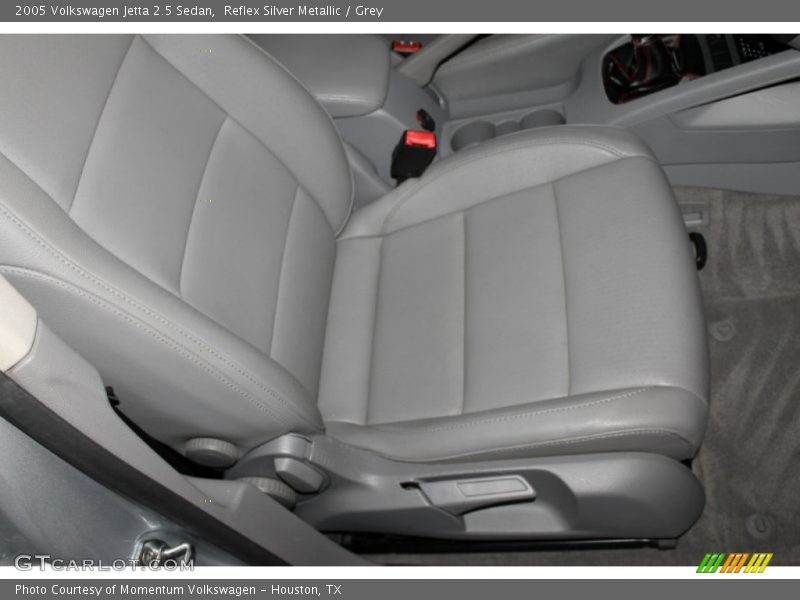 Reflex Silver Metallic / Grey 2005 Volkswagen Jetta 2.5 Sedan