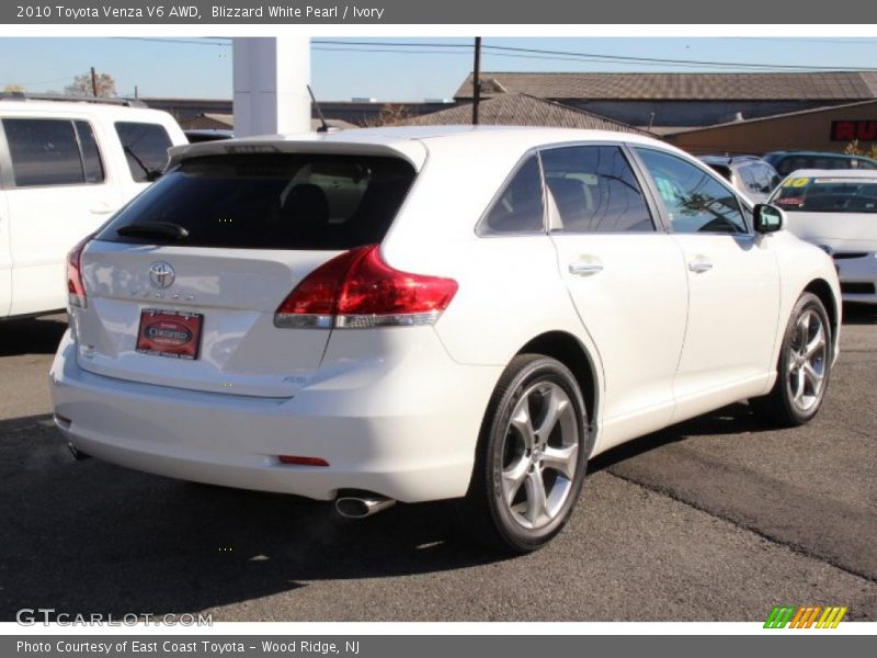 Blizzard White Pearl / Ivory 2010 Toyota Venza V6 AWD