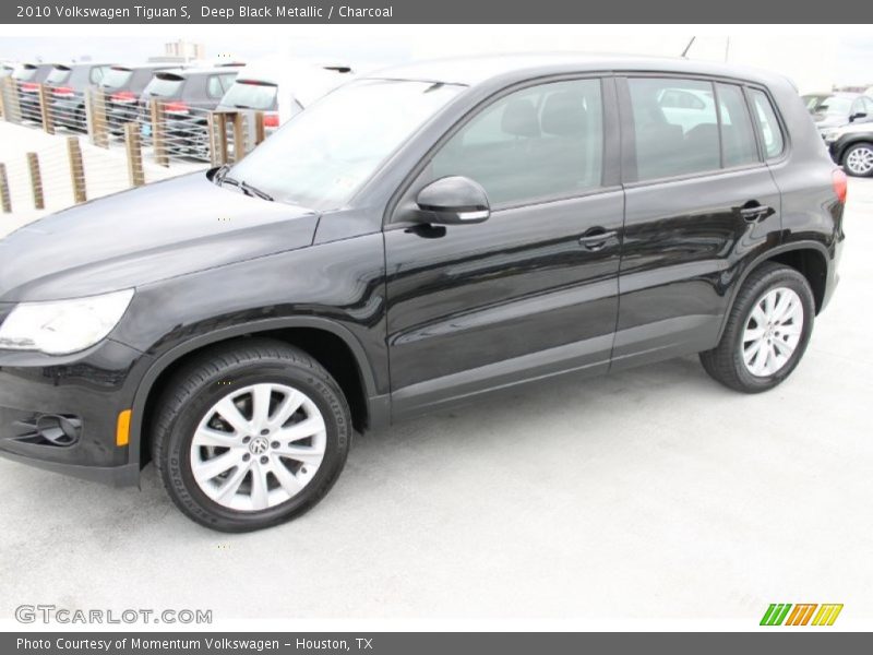 Deep Black Metallic / Charcoal 2010 Volkswagen Tiguan S