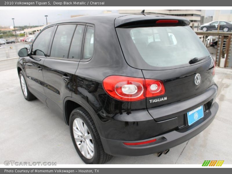 Deep Black Metallic / Charcoal 2010 Volkswagen Tiguan S