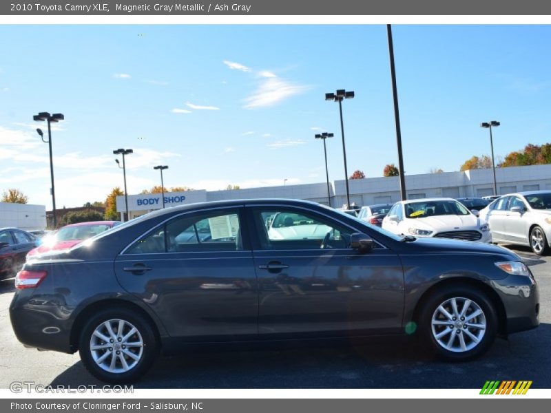 Magnetic Gray Metallic / Ash Gray 2010 Toyota Camry XLE