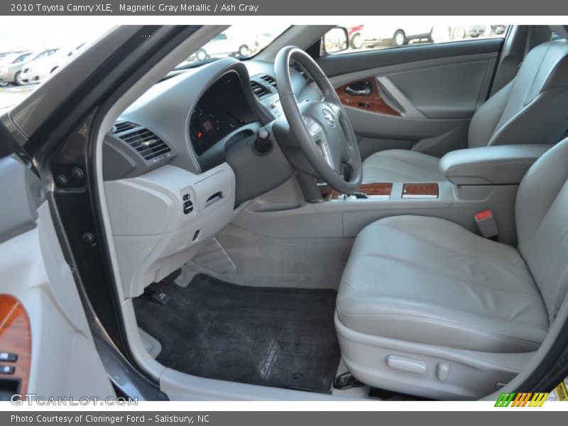 Magnetic Gray Metallic / Ash Gray 2010 Toyota Camry XLE