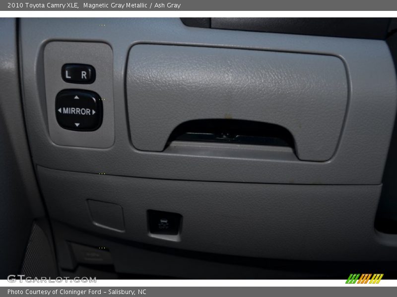 Magnetic Gray Metallic / Ash Gray 2010 Toyota Camry XLE