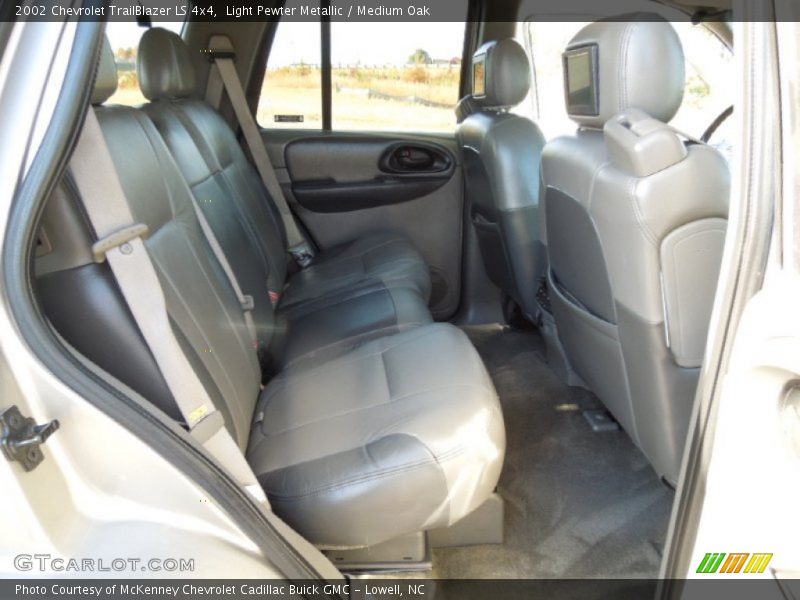 Light Pewter Metallic / Medium Oak 2002 Chevrolet TrailBlazer LS 4x4