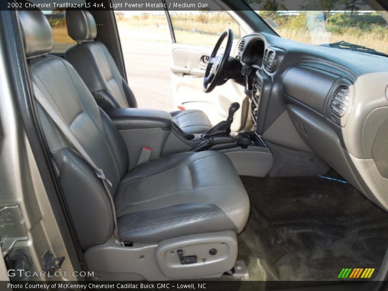 Light Pewter Metallic / Medium Oak 2002 Chevrolet TrailBlazer LS 4x4
