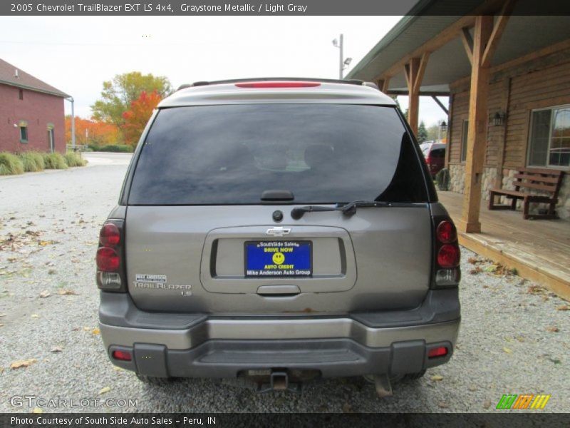 Graystone Metallic / Light Gray 2005 Chevrolet TrailBlazer EXT LS 4x4