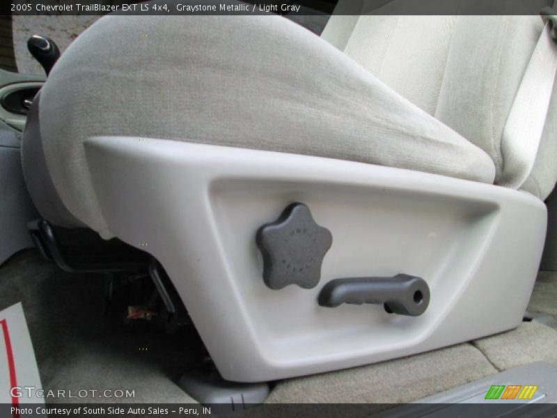 Graystone Metallic / Light Gray 2005 Chevrolet TrailBlazer EXT LS 4x4