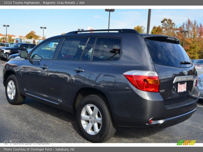 Magnetic Gray Metallic / Ash 2010 Toyota Highlander
