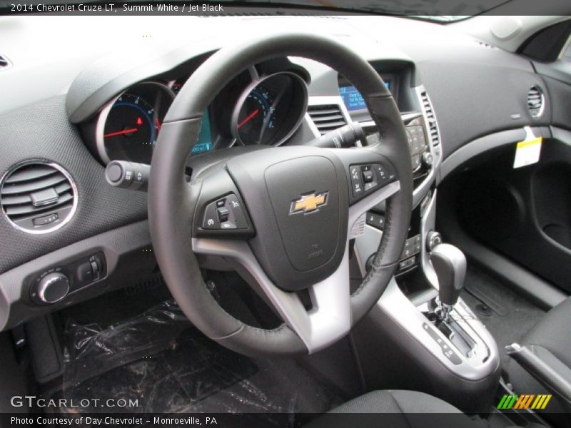 Summit White / Jet Black 2014 Chevrolet Cruze LT