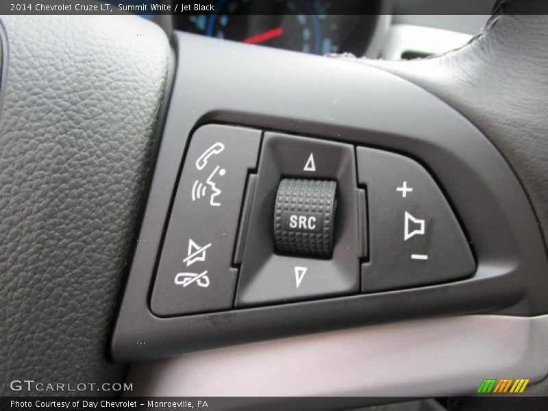 Summit White / Jet Black 2014 Chevrolet Cruze LT