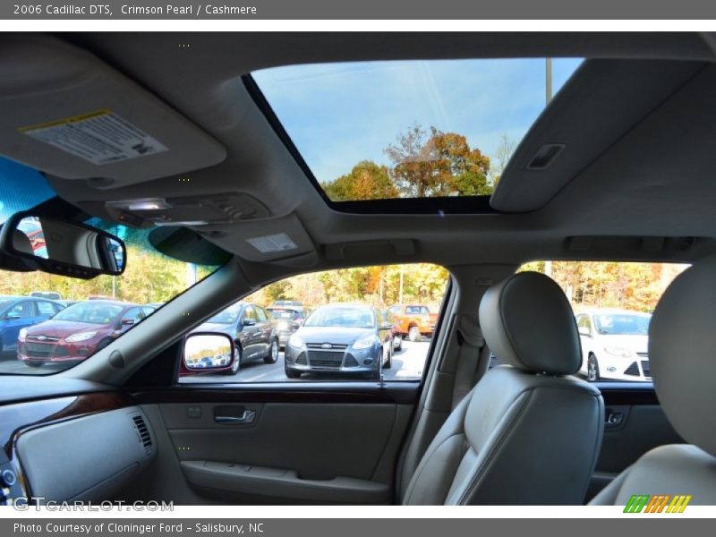Crimson Pearl / Cashmere 2006 Cadillac DTS