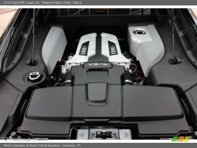  2014 R8 Coupe V8 Engine - 4.2 Liter FSI DOHC 32-Valve VVT V8