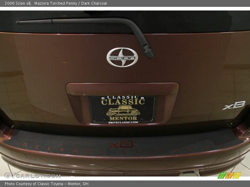 Maziora Torched Penny / Dark Charcoal 2006 Scion xB