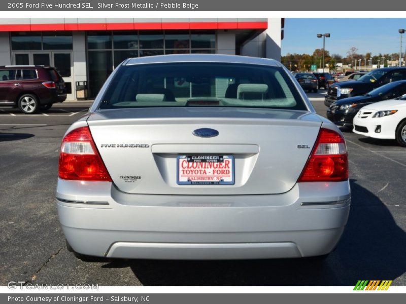 Silver Frost Metallic / Pebble Beige 2005 Ford Five Hundred SEL