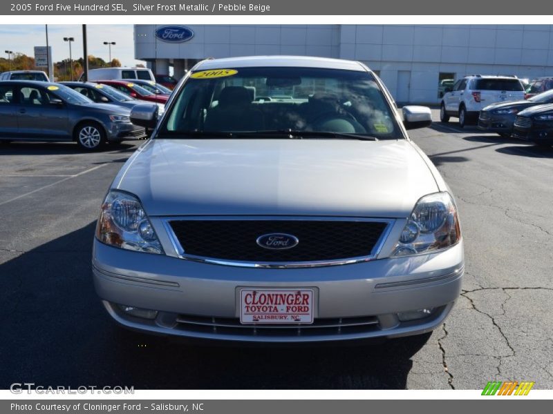 Silver Frost Metallic / Pebble Beige 2005 Ford Five Hundred SEL