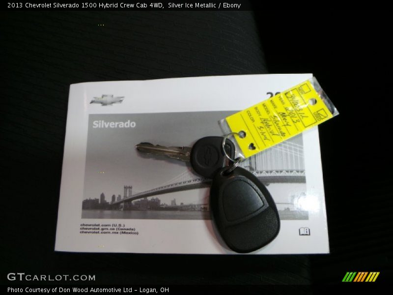 Silver Ice Metallic / Ebony 2013 Chevrolet Silverado 1500 Hybrid Crew Cab 4WD