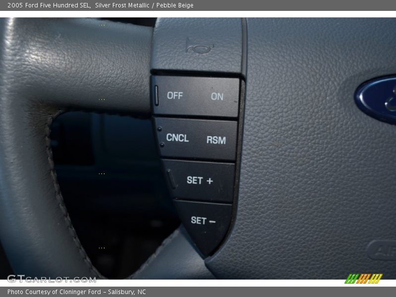 Silver Frost Metallic / Pebble Beige 2005 Ford Five Hundred SEL