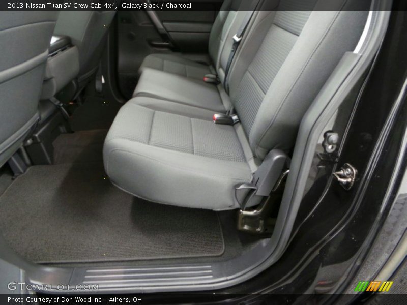 Galaxy Black / Charcoal 2013 Nissan Titan SV Crew Cab 4x4