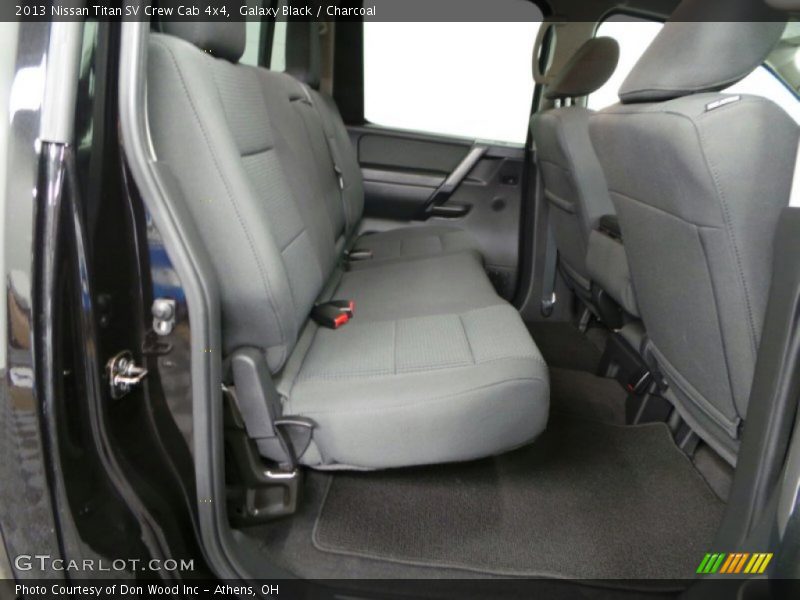 Galaxy Black / Charcoal 2013 Nissan Titan SV Crew Cab 4x4